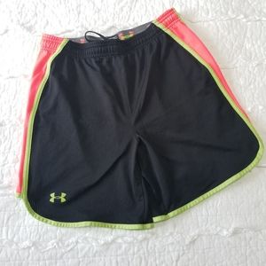 2/$30 UA Under Armour Loose Fit Shorts Black Neon S EUC